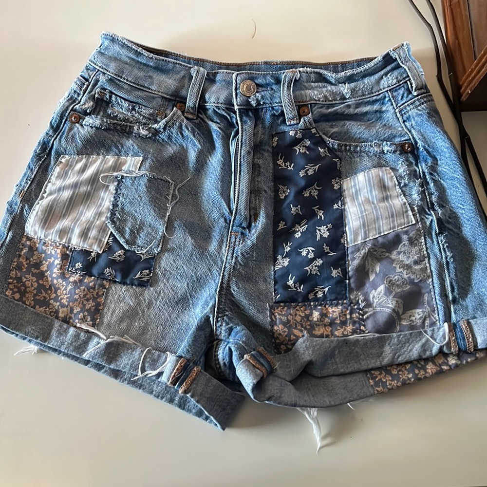 Summer shorts with patchwork